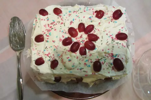 Eggfree cake box photo 1